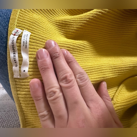 Anthropologie Sweetheart Sweater•Size Medium•Color:citron lemon color - Picture 4 of 4